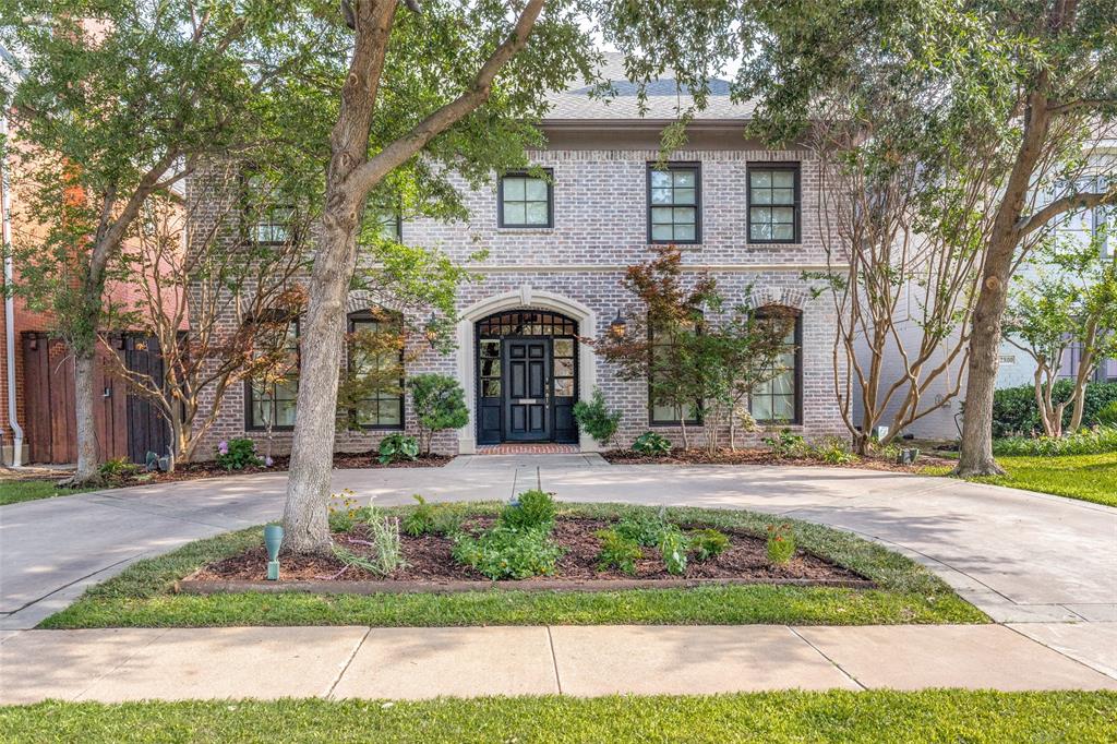 Summit Lawn - Residential
