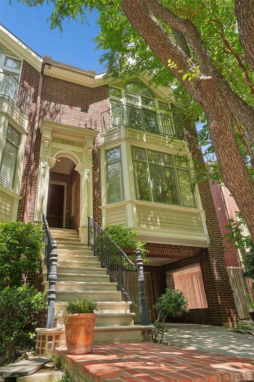 TOMSON TOWNHOUSE - Residential