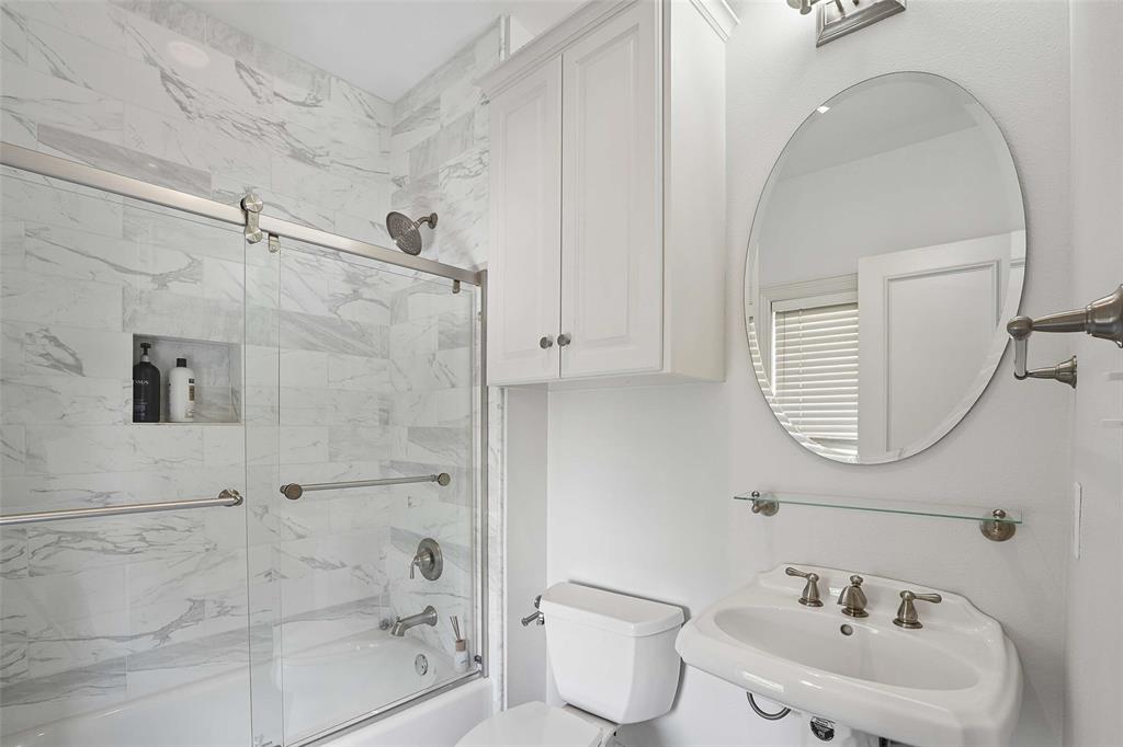 TOMSON TOWNHOUSE - Residential