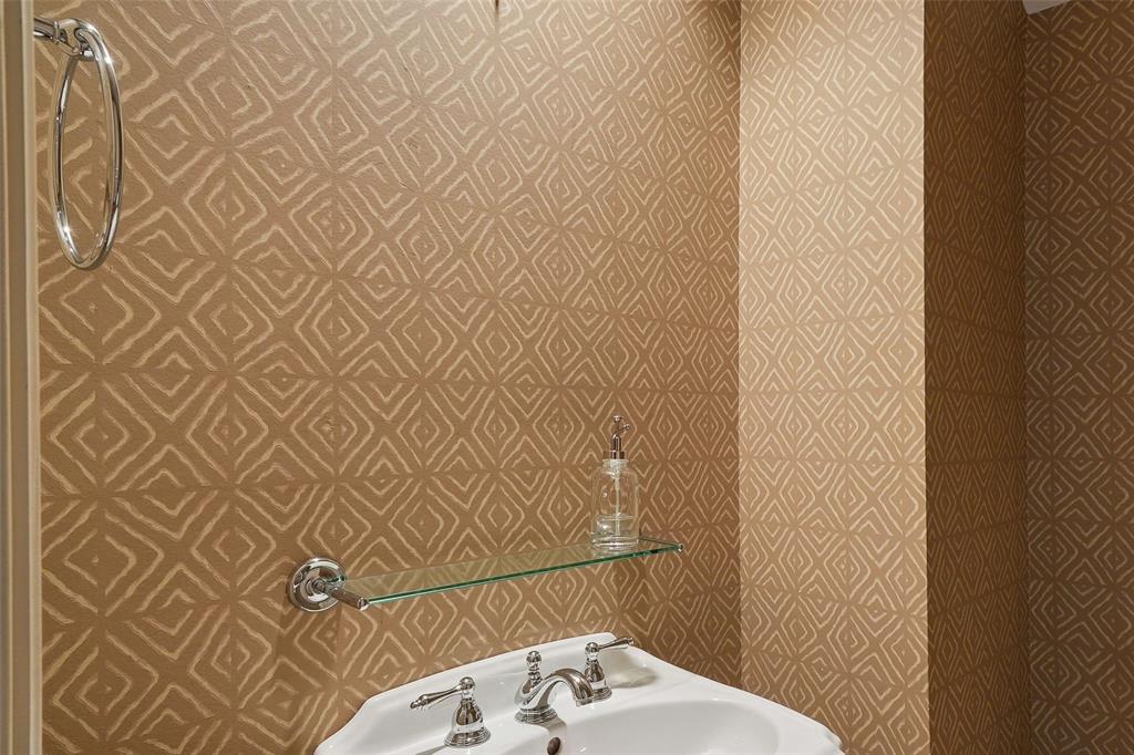 TOMSON TOWNHOUSE - Residential