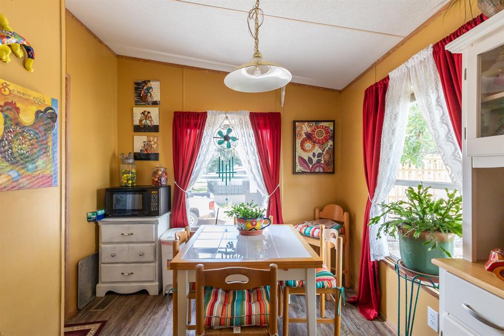 JZR LAKESIDE EST - Residential