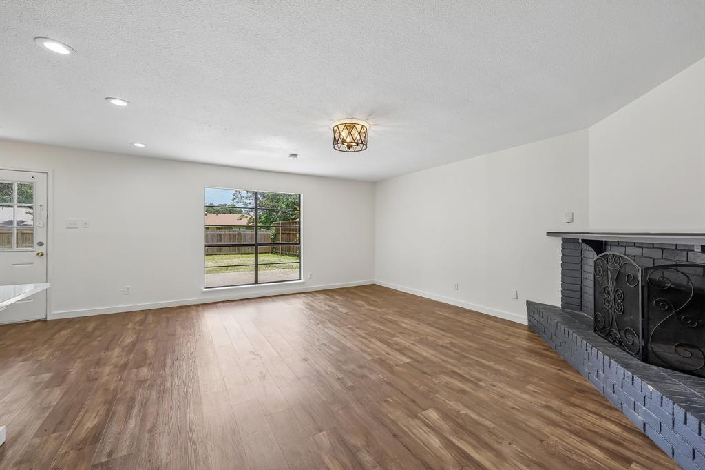Meadowdale 01 - Residential