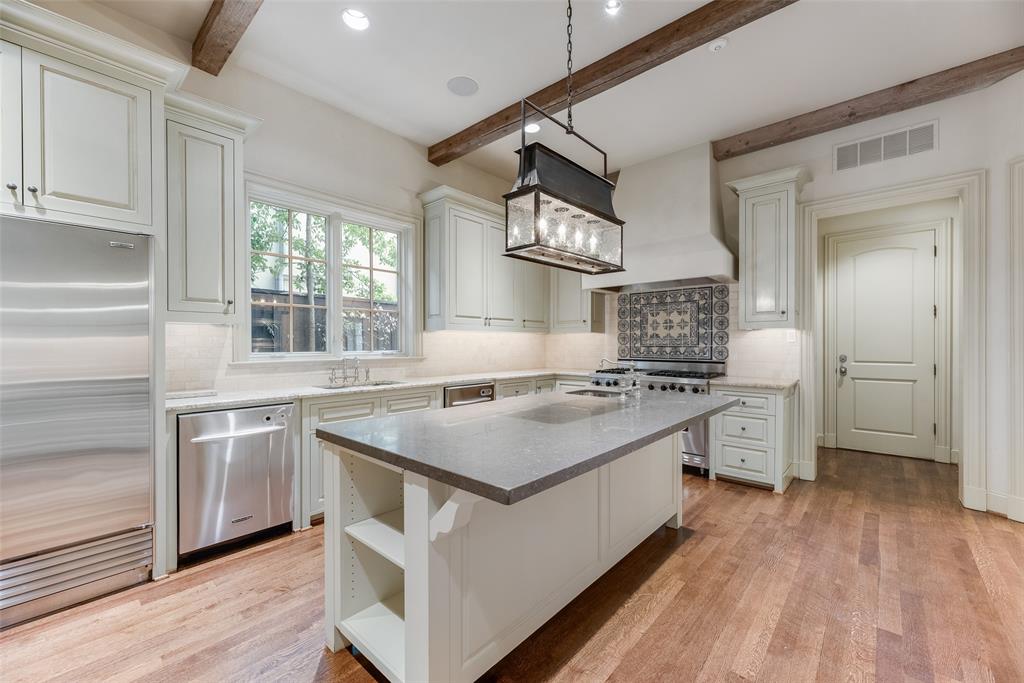 Windsor Place - Residential