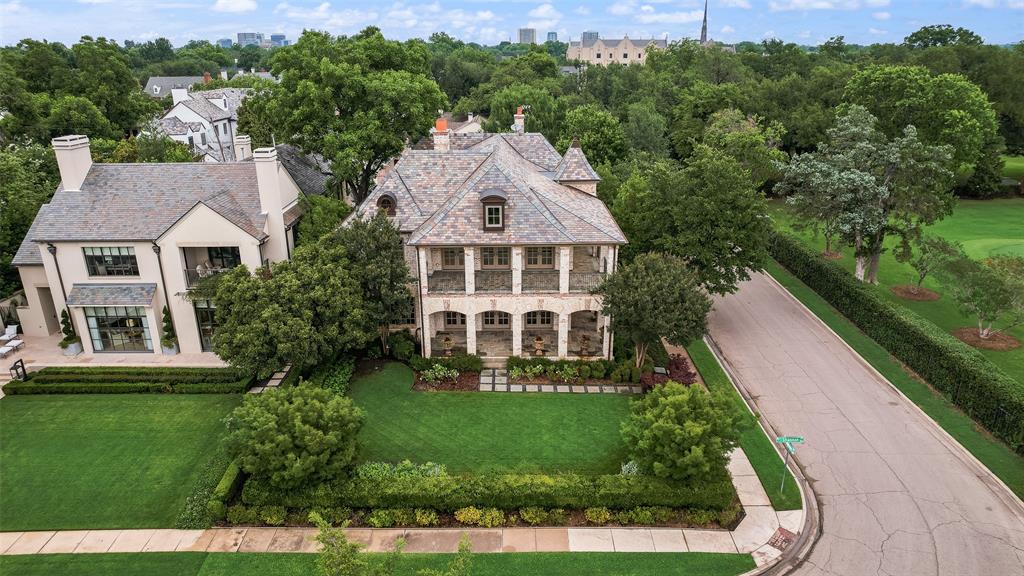 Windsor Place - Residential