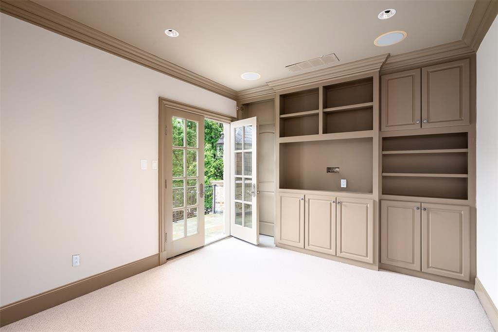 Windsor Place - Residential