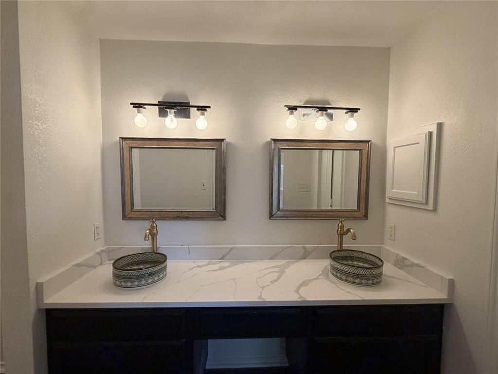 University Park Condo - Residential