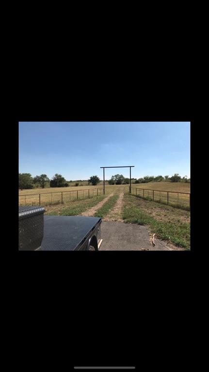 BUILD OR INVEST on this Great Location just minutes from I45 in Ennis. Up to 50 acres available. Call Agent for details please.
Aerial DRONE VIDEO AVAILABLE.