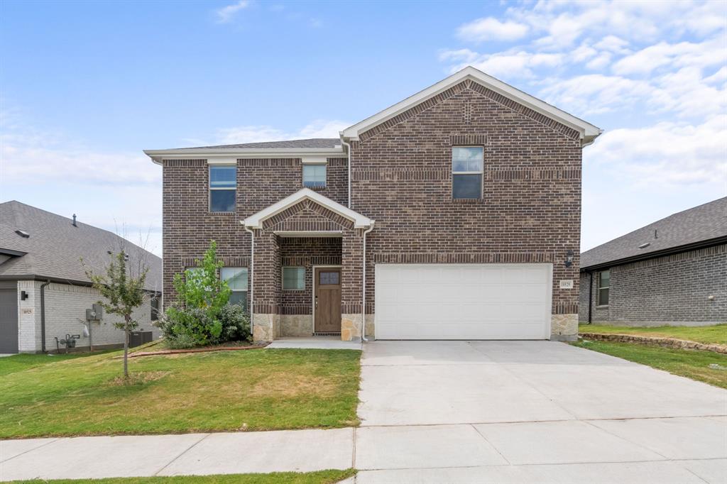 Stylish & Energy-Efficient Living Near Downtown Fort Worth!
Welcome to this beautifully crafted home located in a peaceful community just minutes from downtown Fort Worth. This thoughtfully designed McKinnon floor plan features a spacious primary suite on the main level with a spa-inspired bathroom and large walk-in closet—your perfect daily retreat.
The interior is elegantly finished with bright white cabinetry, sleek granite countertops, cool grey EVP flooring, and soft-toned carpet—all part of the sought-after Distinct design package. The open-concept layout is ideal for entertaining and everyday living.

Enjoy neighborhood amenities like scenic parks, walking trails, a resort-style pool, playground, and a vibrant community center. With quick access to Business 287 and major highways, commuting is a breeze.

Built with advanced energy-efficient features, this home not only brings style and comfort but also long-term savings.

Perfect for families, first-time buyers, or investorsdon’t miss this opportunity!