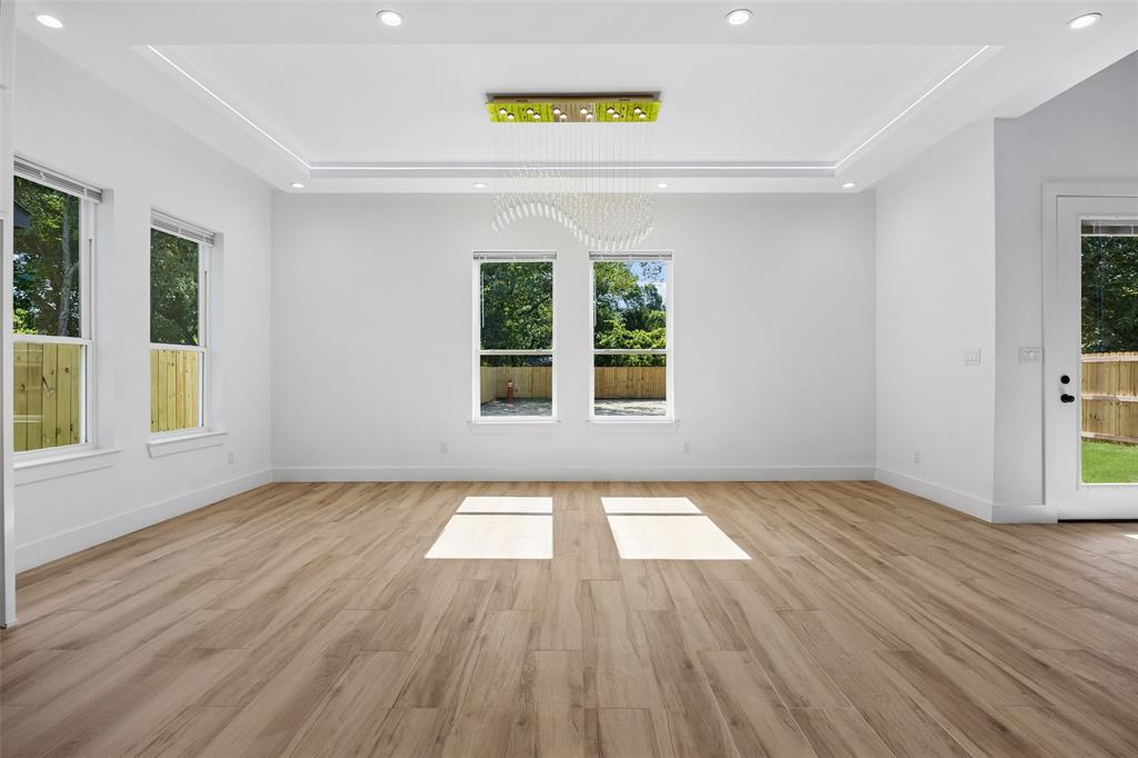 ARCADIA GARDENS - Residential