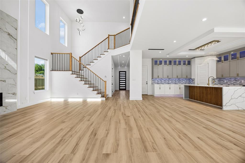 ARCADIA GARDENS - Residential