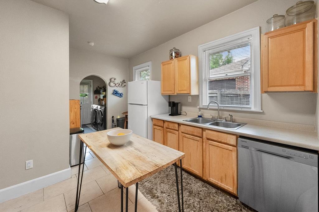 Oak Lawn Heights - Residential