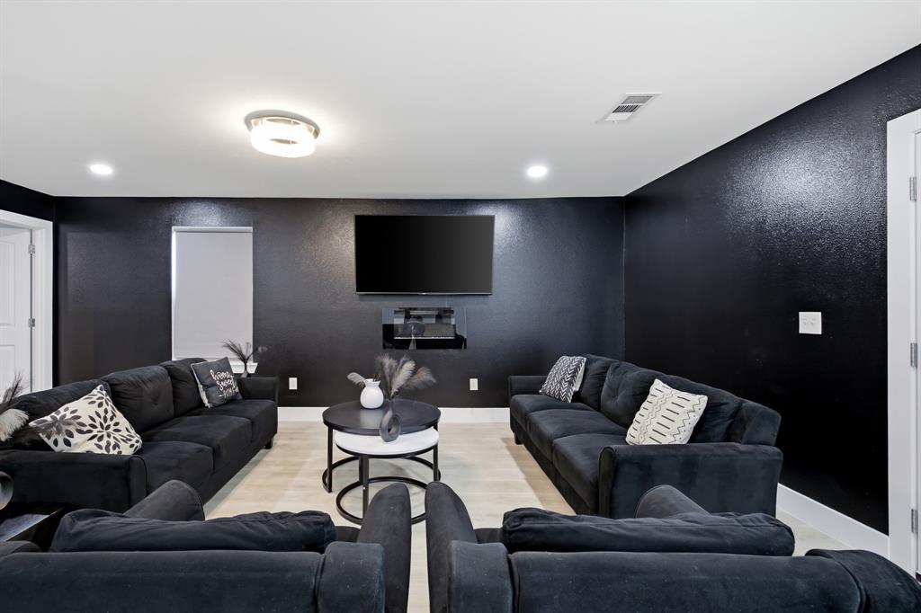 Wheeler & Reuss Eagle Ford - Residential