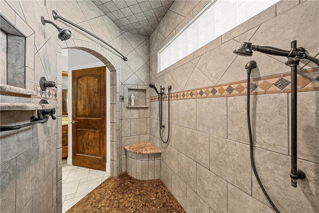 Valdez A R - Residential