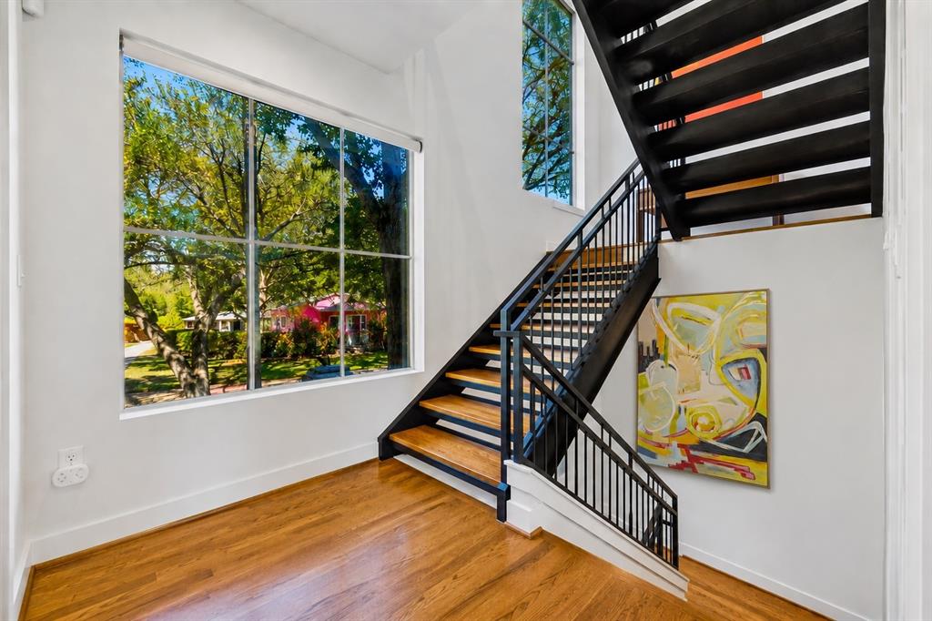 Solo Lofts At Perry Heights Condo - Residential