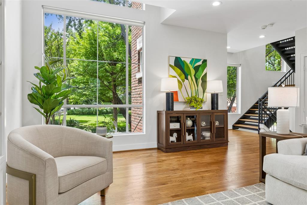 Solo Lofts At Perry Heights Condo - Residential