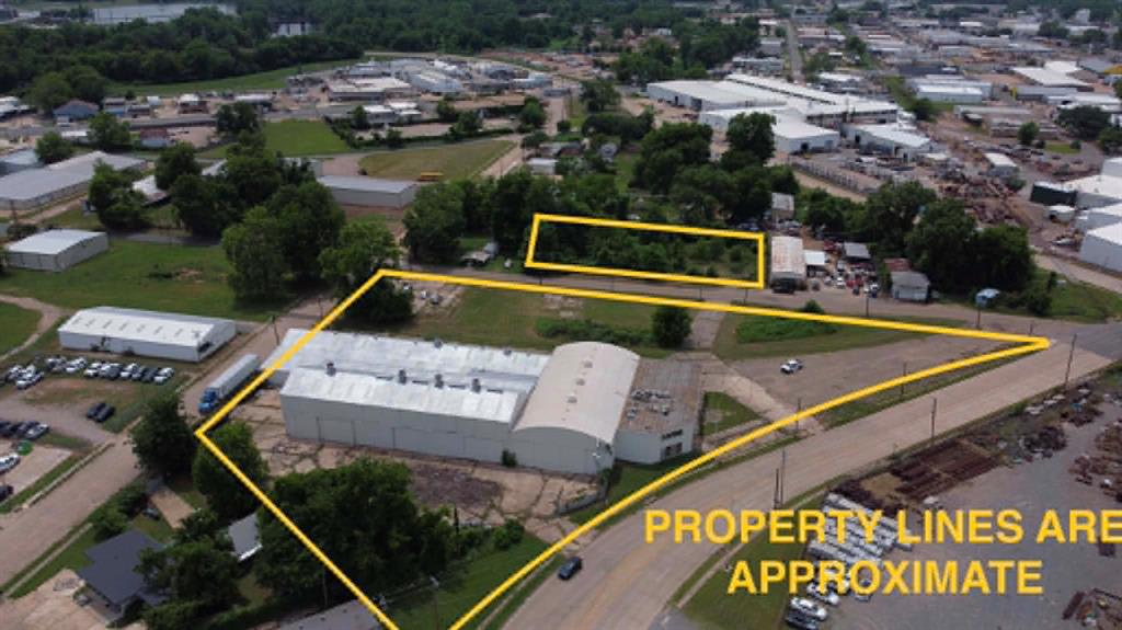 Motivated seller says bring all offers! Prime industrial property located in the heart of Shreveport with quick access to Interstate 220, Interstate 20, and Louisiana Highway 1. The facility features approximately 9,986 SF of office space and 27,590 SF of manufacturing space with reinforced concrete floors, steel support columns, 19 large equipment doors, and four overhead cranes including one 15-ton, one 10-ton, and two 5-ton cranes. Plenty of asphalt parking and infrastructure already in place make this property ready to go to work. Property also includes an additional 0.89-acre lot located directly across the street with acceptable offers.