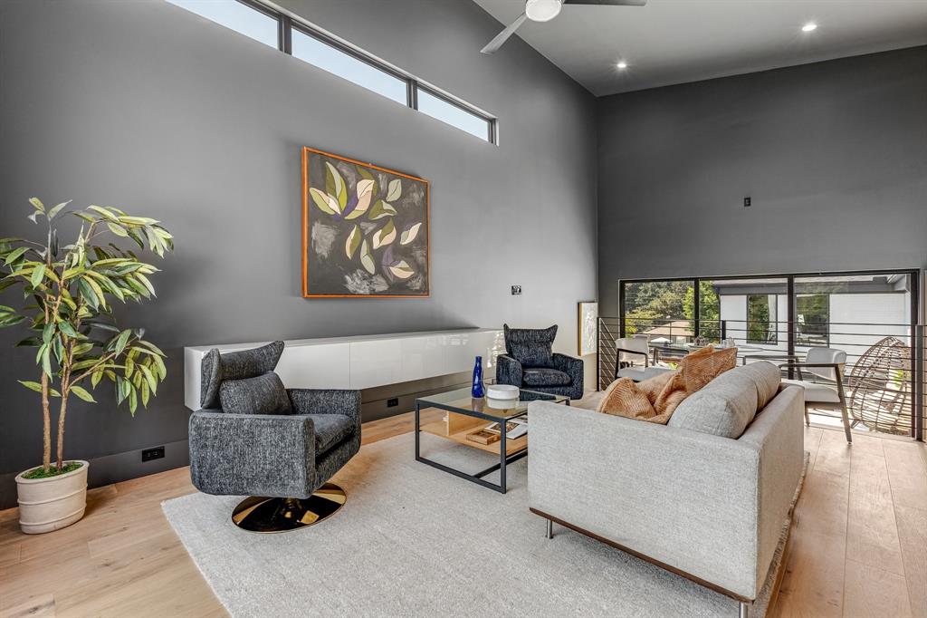 Lovers Lane Heights - Residential