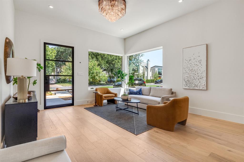 Lovers Lane Heights - Residential