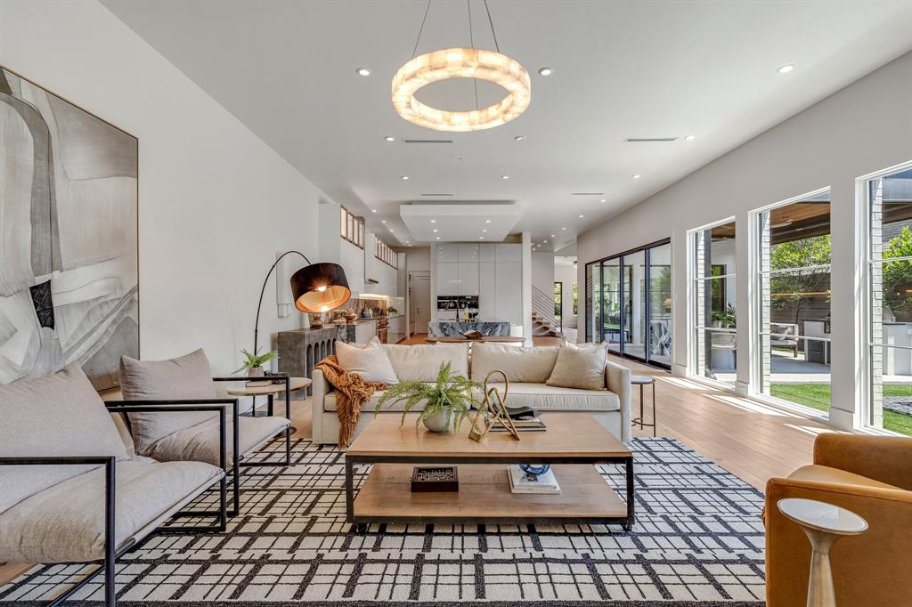 Lovers Lane Heights - Residential