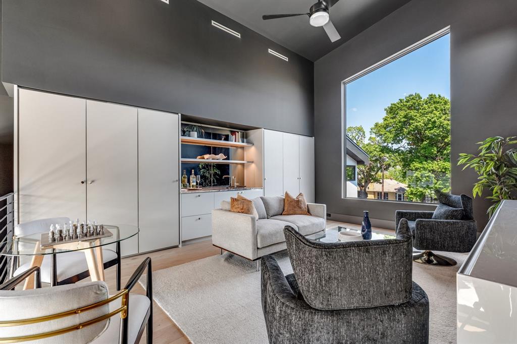 Lovers Lane Heights - Residential