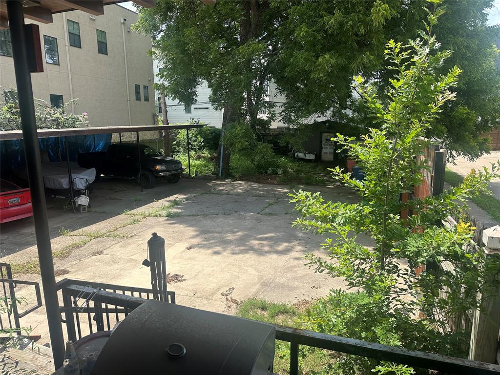 Ross Ave Heights - Residential