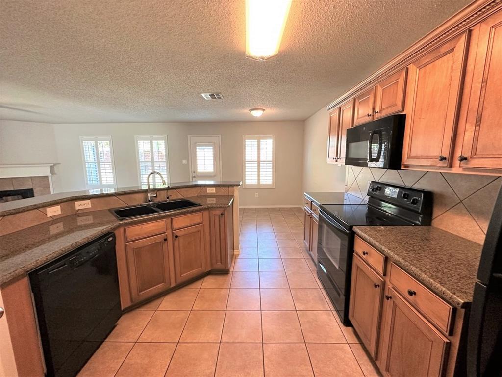 Eagles Nest At Westridge Ph 1c & 3 - Residential Lease