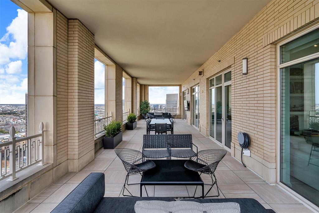 Residences Condo In Uptown - Residential