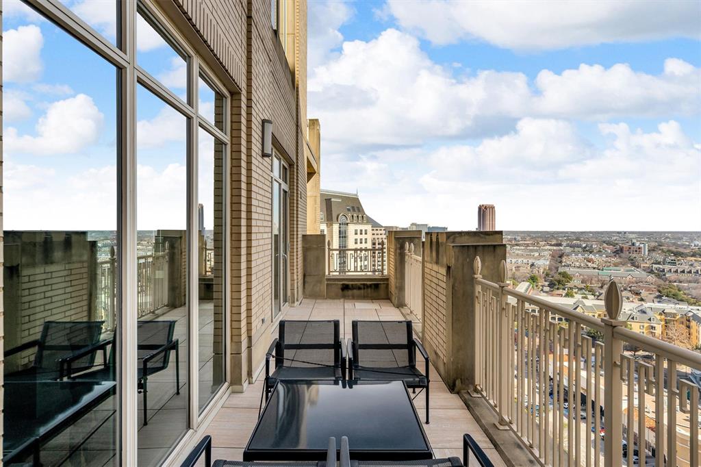 Residences Condo In Uptown - Residential