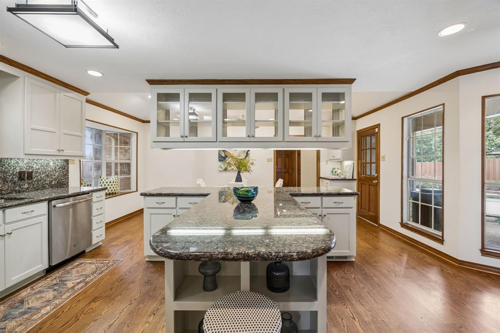 Lake Highland Village - Residential