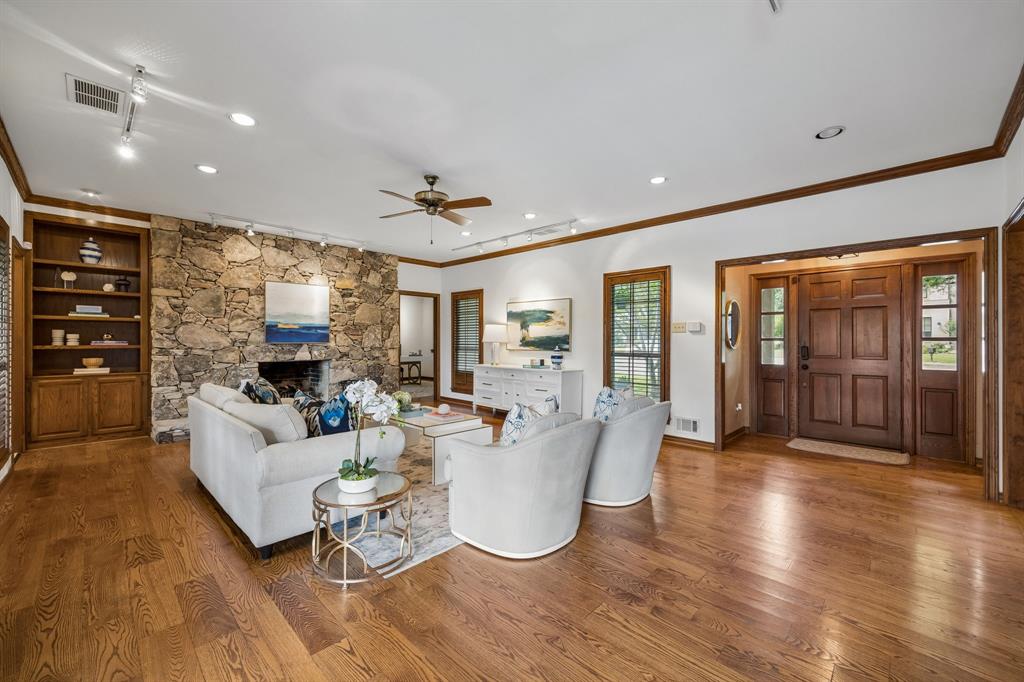 Lake Highland Village - Residential