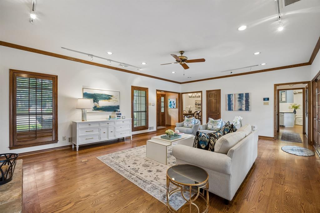 Lake Highland Village - Residential