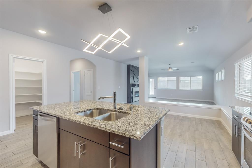 Arrow Brooke Ph 4b - Residential Lease
