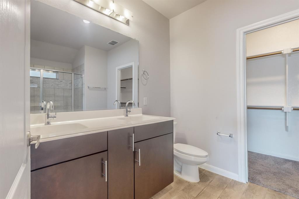 Arrow Brooke Ph 4b - Residential Lease