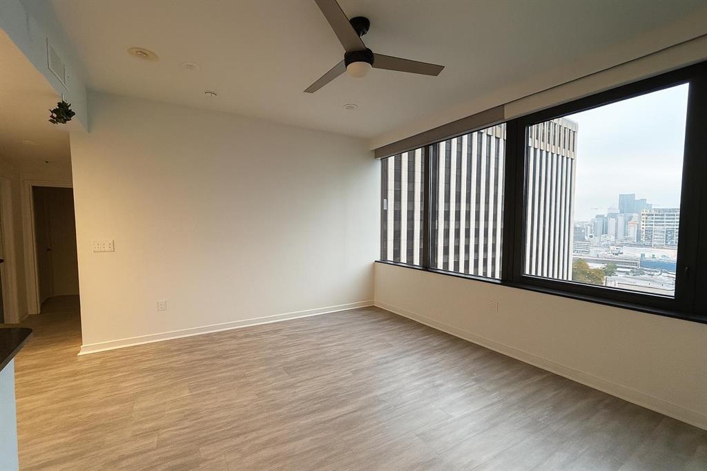 Metropolitan 1200 Main St Condo - Residential