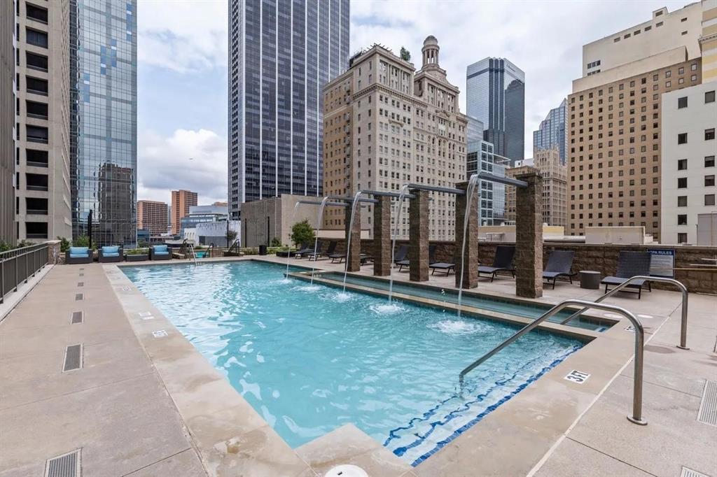 Metropolitan 1200 Main St Condo - Residential
