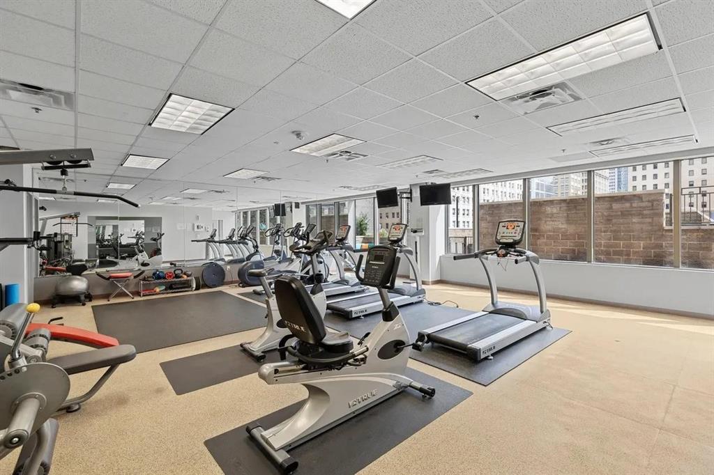 Metropolitan 1200 Main St Condo - Residential