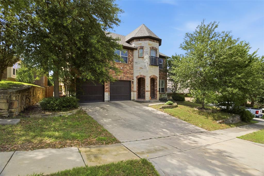 Situated in the desirable Bellaire Heights neighborhood, this thoughtfully designed home offers an exceptional blend of comfort, functionality, and flexible living spaces. The well-appointed floor plan features three bedrooms, two full baths, and one half bath, highlighted by a private primary suite conveniently located on the main level.
Upon entry, a dedicated study provides the perfect work-from-home space, while the formal dining room offers an elegant setting for gatherings and entertaining. The spacious living area opens to the kitchen, creating a seamless flow for everyday living. Upstairs, two secondary bedrooms share a full bath and are complemented by both a media room and an additional living area, providing endless possibilities for recreation, relaxation, homework, or guest accommodations. With multiple living spaces, a sought-after floor plan, and a prime location near shopping, dining, and major thoroughfares, this Bellaire Heights residence offers the ideal combination of style, convenience, and versatility.