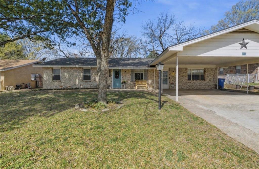 Central Deleon - Residential