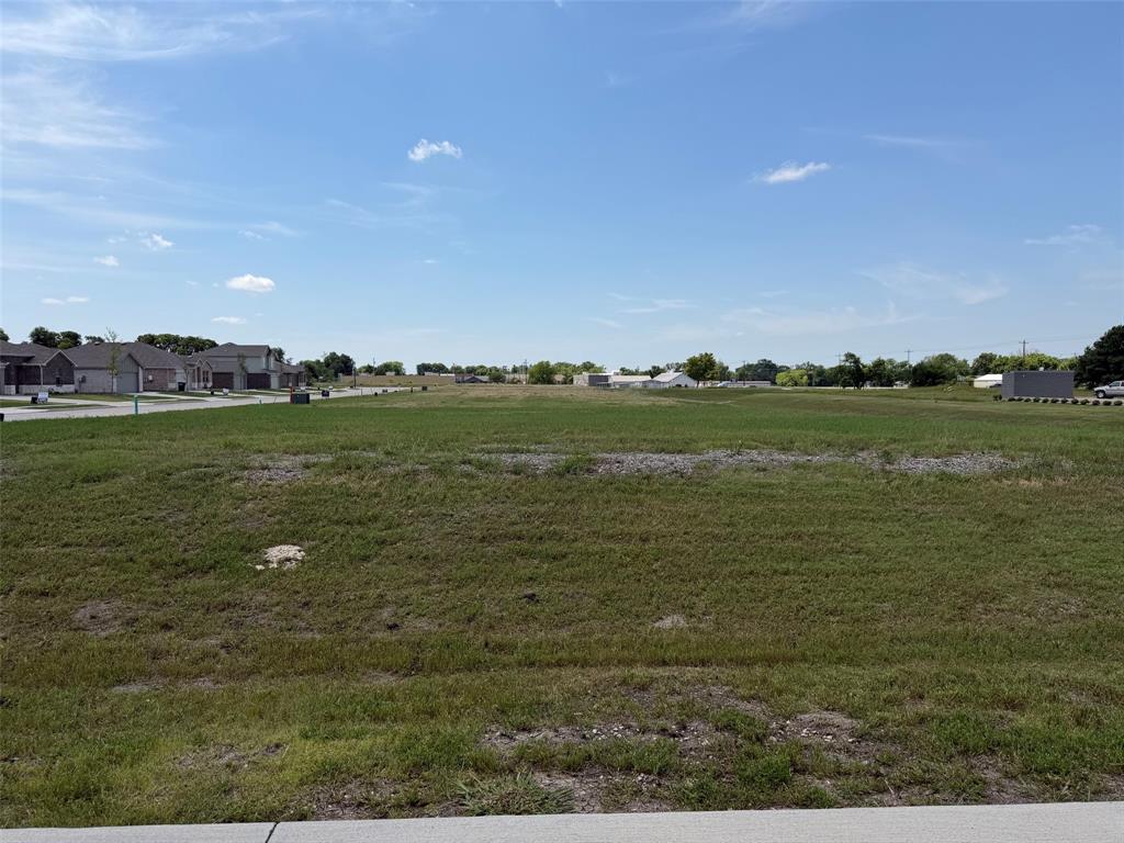 Discover these prime residential lots located in the growing community of Leonard Crossing in Leonard. Each lot offers 56 feet of frontage and has already been professionally graded, making them ready for your next project. With city utilities available at every lot, these properties provide the convenience and infrastructure needed for an easy build.
Whether you’re a builder looking for your next opportunity or searching for the perfect place to build your forever home, these lots offer an excellent location in one of Leonard’s up-and-coming neighborhoods. Don’t miss the chance to secure your spot in this desirable new subdivision.