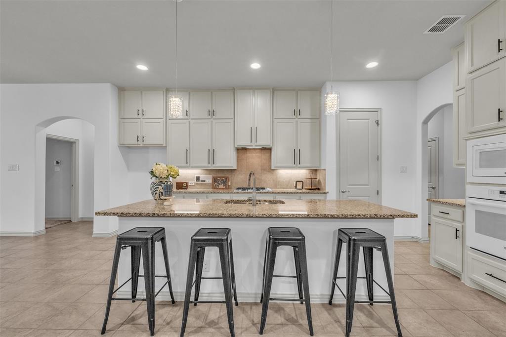 Ladera Mansfield Condos - Residential