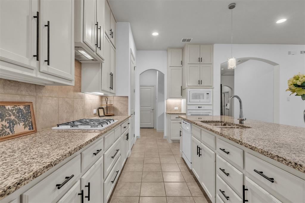 Ladera Mansfield Condos - Residential