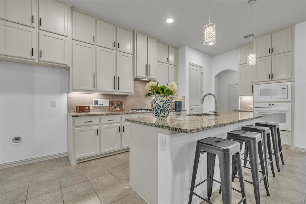 Ladera Mansfield Condos - Residential