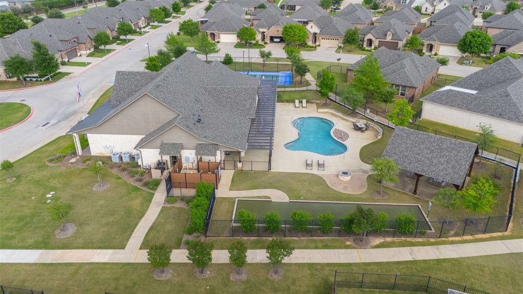 Ladera Mansfield Condos - Residential