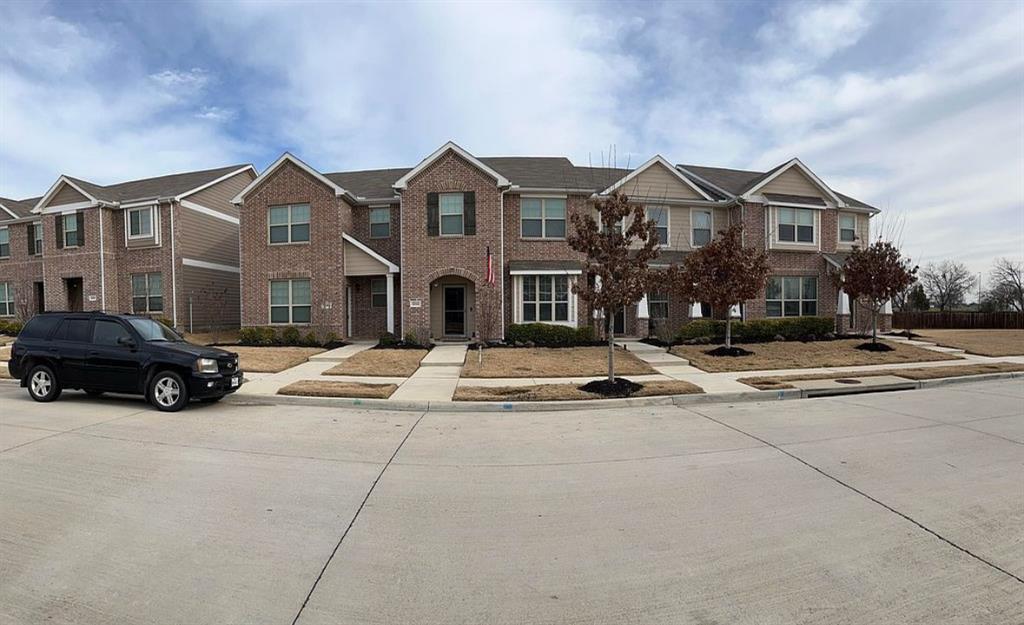 Brentwood Place - Residential