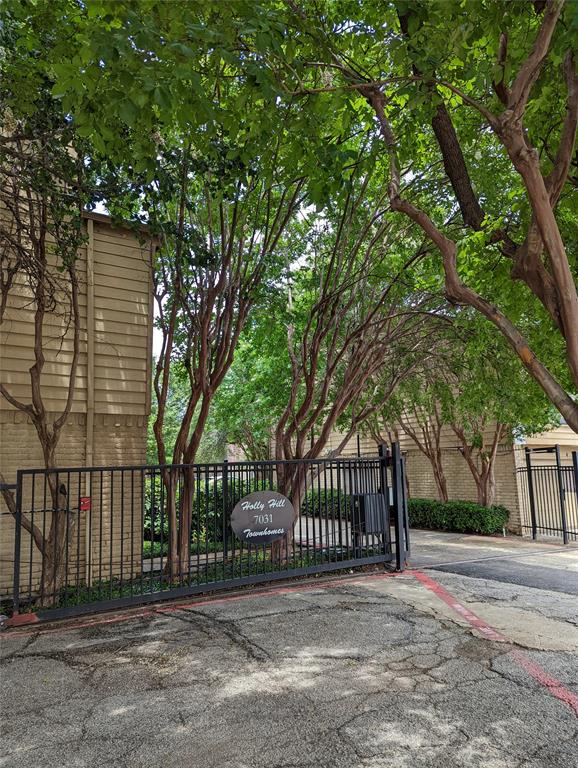 Holly Hill Twnhms Add #2 Bldg - Residential Lease