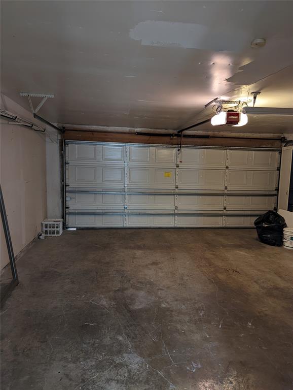 Holly Hill Twnhms Add #2 Bldg - Residential Lease