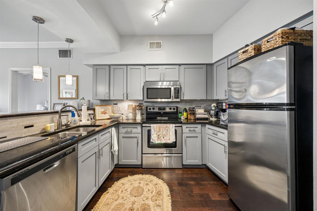 Piazza Siena Condo - Residential