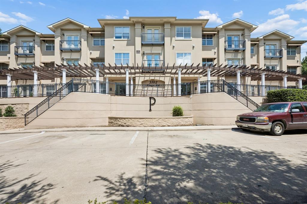 Piazza Siena Condo - Residential