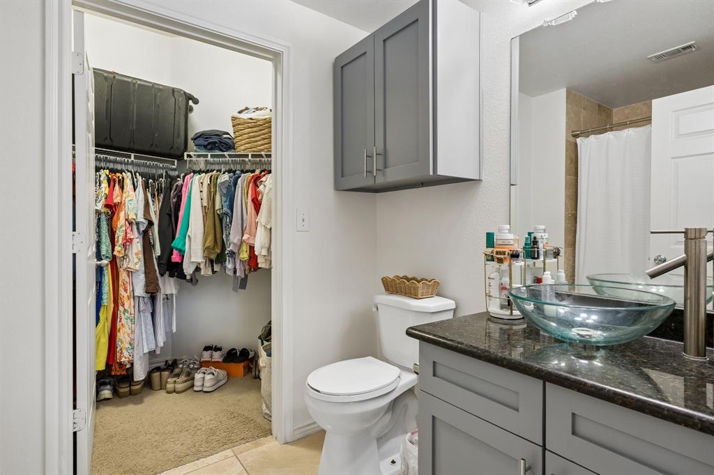 Piazza Siena Condo - Residential