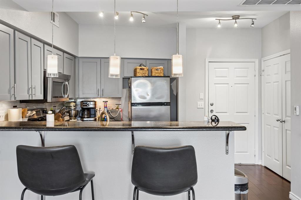 Piazza Siena Condo - Residential